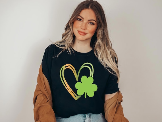 St Patricks Day Shirt Women Trendy St. Patty&#39;s Day Shirt Shamrock Clover Funny Tshirt Crewneck St Patricks Unisex Aesthetic Hoodie for Her