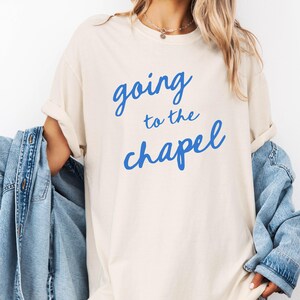 Maglietta Going to the Chapel, maglietta personalizzata per la sposa, regalo per l&#39;addio al nubilato, regalo per la futura sposa, maglietta personalizzata per la sposa