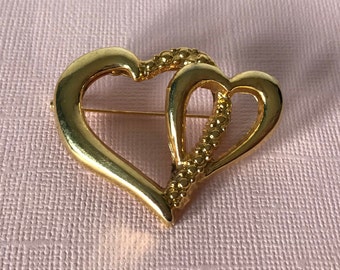 Vintage heart brooch, gold heart pin, Valentine's heart brooch, gifts for her, Valentine's jewelry, heart pin, gold heart pin wedding brooch