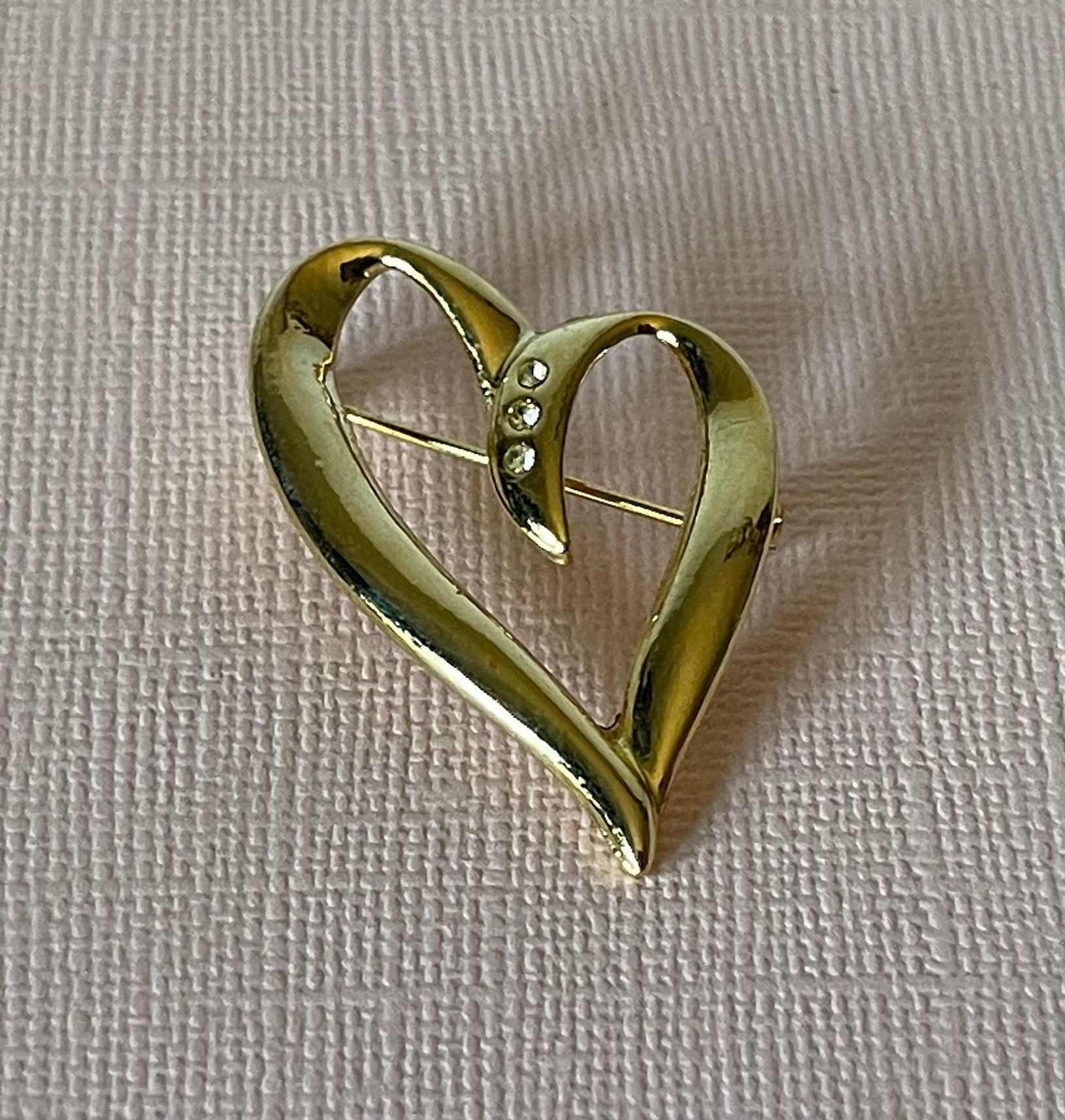 Vintage Heart Brooch, Rhinestone Heart Pin, Gold Heart Pin, Valentine's Heart Brooch, Wedding Brooch, Valentine's Day, Heart Jewelry, Heart - Etsy Vintage Heart Brooch, Rhinestone Heart Pin, Gold Heart Pin, Valentine's Heart Brooch, Wedding Brooch, Valentine's Day, Heart Jewelry, Heart - Etsy