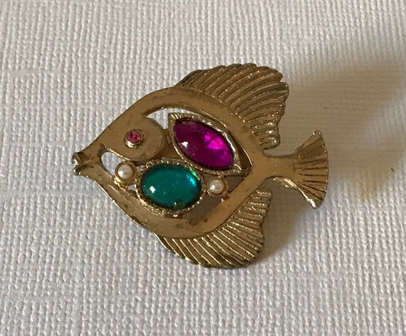 VIntage rhinestone fish brooch,  fish jewelry, pi… - image 1