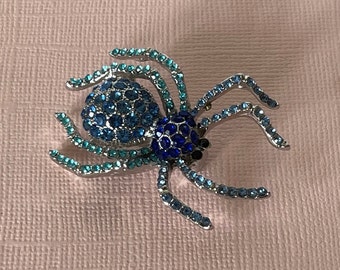 Blue rhinestone spider brooch, spider jewelry, rhinestone spider pin, blue spider pin, Halloween spider pin, blue rhinestone spider pins