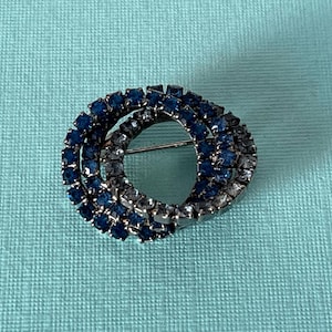Vintage circle brooch, wreath brooch, blue rhinestone circle brooch, infinity brooch, scarf brooch, triple circle pin, blue circle pin