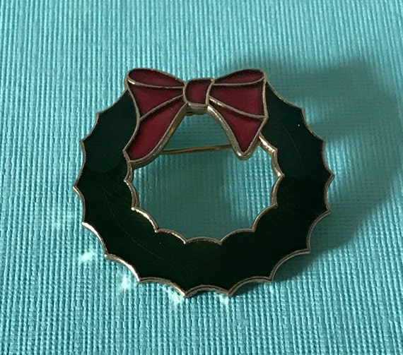 Vintage wreath brooch, Christmas wreath pin, Chri… - image 2