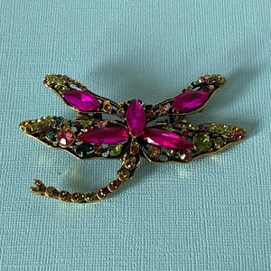 Large rhinestone dragonfly brooch, The Carolynn dragonfly pin, pink dragonfly pin, dragonfly jewelry, insect jewelry, summer jewelry, bug