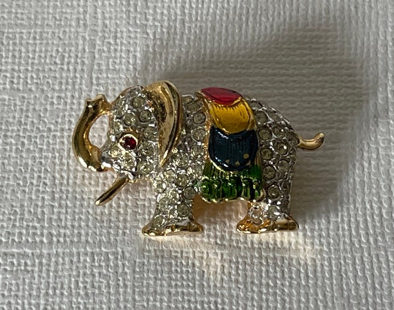 Vintage elephant brooch, rhinestone elephant pin,… - image 3