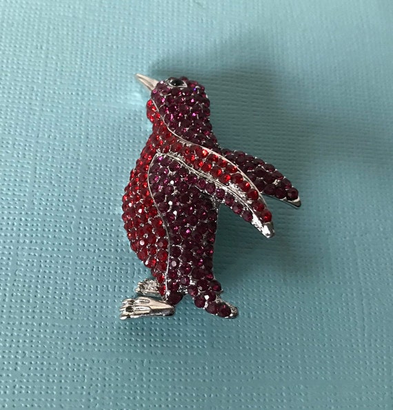 Rhinestone penguin pin, red rhinestone penguin pin, pink rhinestone penguin pin, penguin brooch, animal pin, penguin jewelry, penguin pins