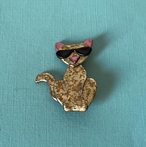 Vintage cat brooch, signed cat pin, gold cat pin, cool cat pin, cat jewelry, cat gifts, handmade cat brooch, cat pin vintage, cat brooch