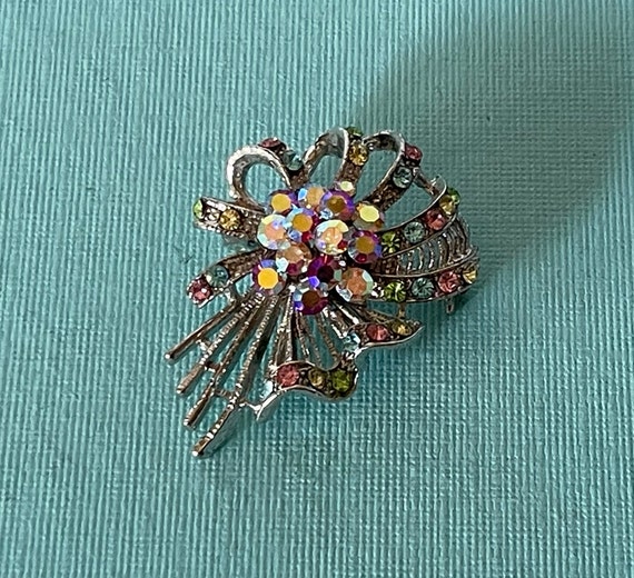 Vintage flower brooch, rhinestone flower brooch, … - image 3