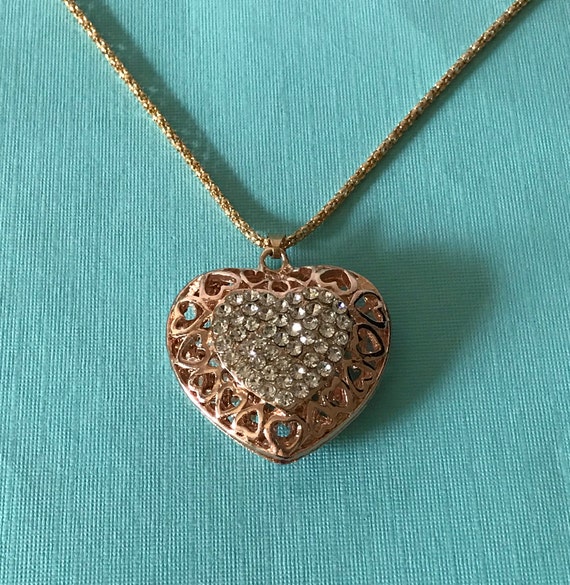 Red heart rhinestone necklace Gem