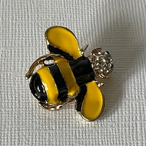 Rhinestone bee brooch, honey bee pin, bumble bee brooch,  yellow and black bee pin, bee jewelry, yellow bee pin, rhinestone bee, insect pin