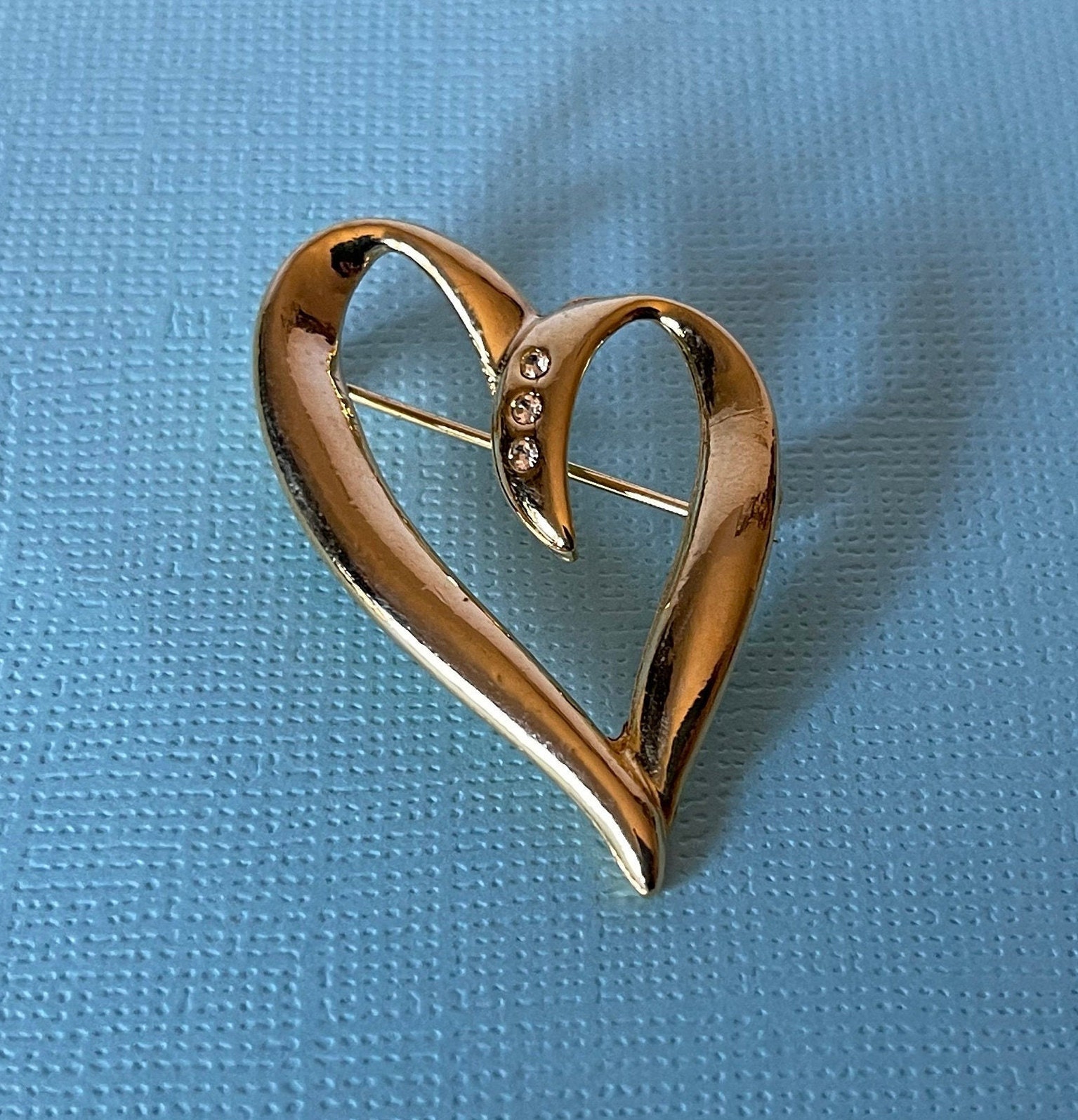 Vintage Heart Brooch, Rhinestone Heart Pin, Gold Heart Pin, Valentine's Heart Brooch, Wedding Brooch, Valentine's Day, Heart Jewelry, Heart - Etsy Vintage Heart Brooch, Rhinestone Heart Pin, Gold Heart Pin, Valentine's Heart Brooch, Wedding Brooch, Valentine's Day, Heart Jewelry, Heart - Etsy
