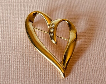 Vintage heart brooch, rhinestone heart pin, gold heart pin, Valentine's heart brooch, wedding brooch, Valentine's day, heart jewelry, heart