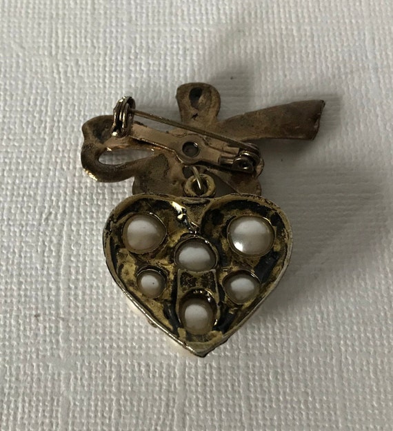 Vintage heart brooch, faux pearl heart pin, gold … - image 3