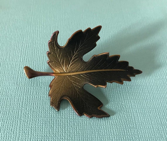 Vintage leaf brooch, maple leaf brooch, scarf bro… - image 1