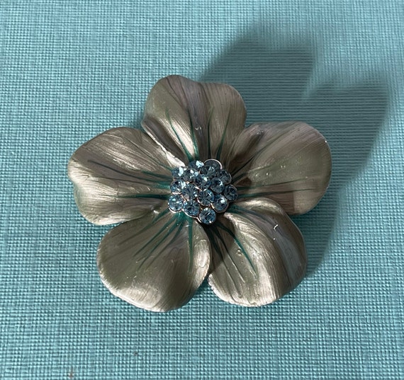 Vintage flower brooch, rhinestone flower pin, dai… - image 1