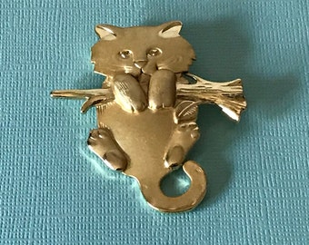 Vintage cat brooch, gold cat brooch, signed cat brooch, cat jewelry, cat gifts, gifts for cat lovers, kitten brooch, cat pin, kitten brooch