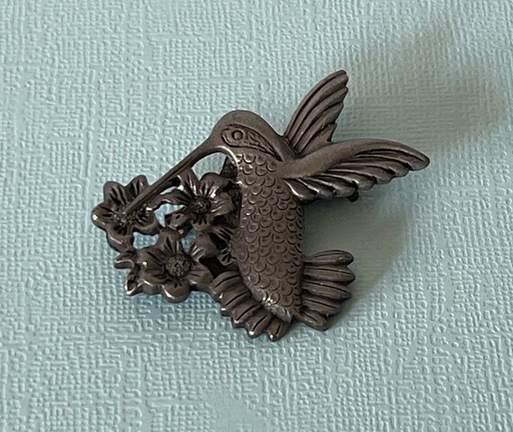 Vintage hummingbird brooch, pewter hummingbird br… - image 3