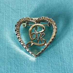 Vintage love brooch, signed Gerry's love brooch, heart brooch, gold heart brooch, Valentine's jewelry, gifts for her, Valentine's brooch