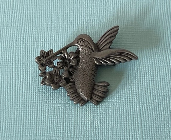 Vintage hummingbird brooch, pewter hummingbird br… - image 2