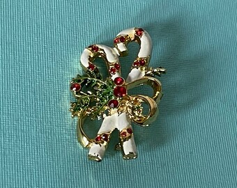 Vintage candy cane brooch, rhinestone candy can pin, Christmas brooch, Christmas jewelry, candy can brooch vintage, holiday jewelry, candy