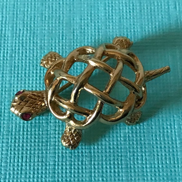 Vintage turtle brooch, gold turtle pin, Napier turtle pin, sea turtle, snapping turtle, turtle jewelry, vintage Napier turtle brooch, turtle