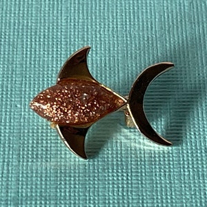 Vintage small fish brooch, gold fish brooch, koi fish, aquarium fish pin, fish jewelry, hat pin, fish hat brooch,