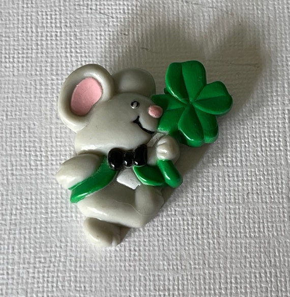 Vintage St Patrick's day brooch, mouse brooch, sh… - image 5