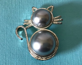 Vintage cat brooch, silver cat pin, cat jewelry, cat gifts, cat pins, silver cat pins, vintage cat pins, silver cat brooch, animal brooch
