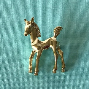 Vintage horse brooch, gold horse pin, rhinestone horse pin, horse jewelry, horse gifts, pony brooch, pony pin, rhinestone horse, horse gifts