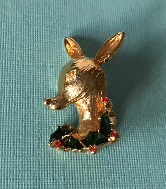 Vintage reineer brooch, reindeer with wreath brooc