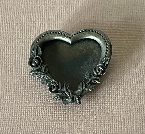 Vintage heart brooch, picture brooch, memorial br… - image 6