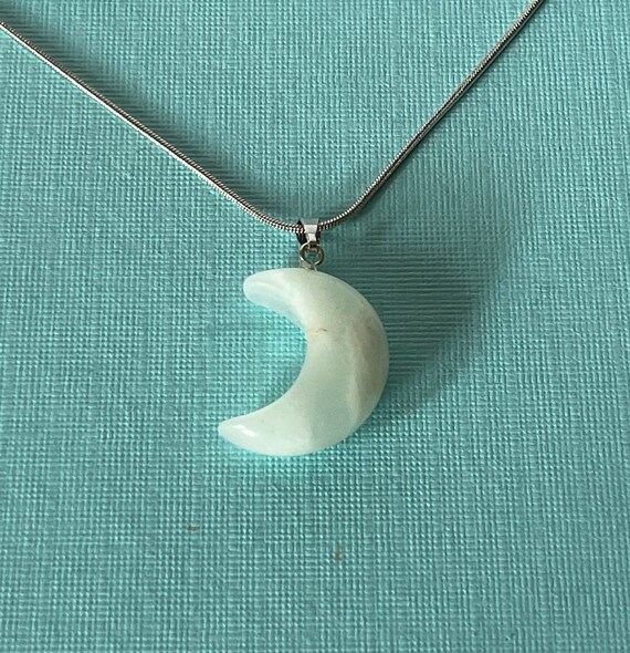 Aventurine crescent moon necklace, 18" necklace, moon jewelry, crescent moon pendant, green aventurine crescent moon necklace, moon jewelry