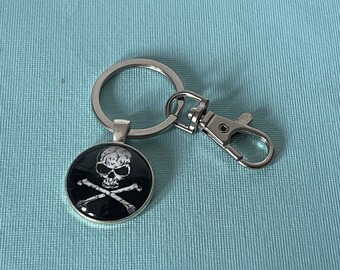 Llavero de calavera y tibias cruzadas, llavero de esqueleto "nuevo", llavero Jolly Roger, llavero con clip, llavero de calavera y tibias cruzadas, llavero