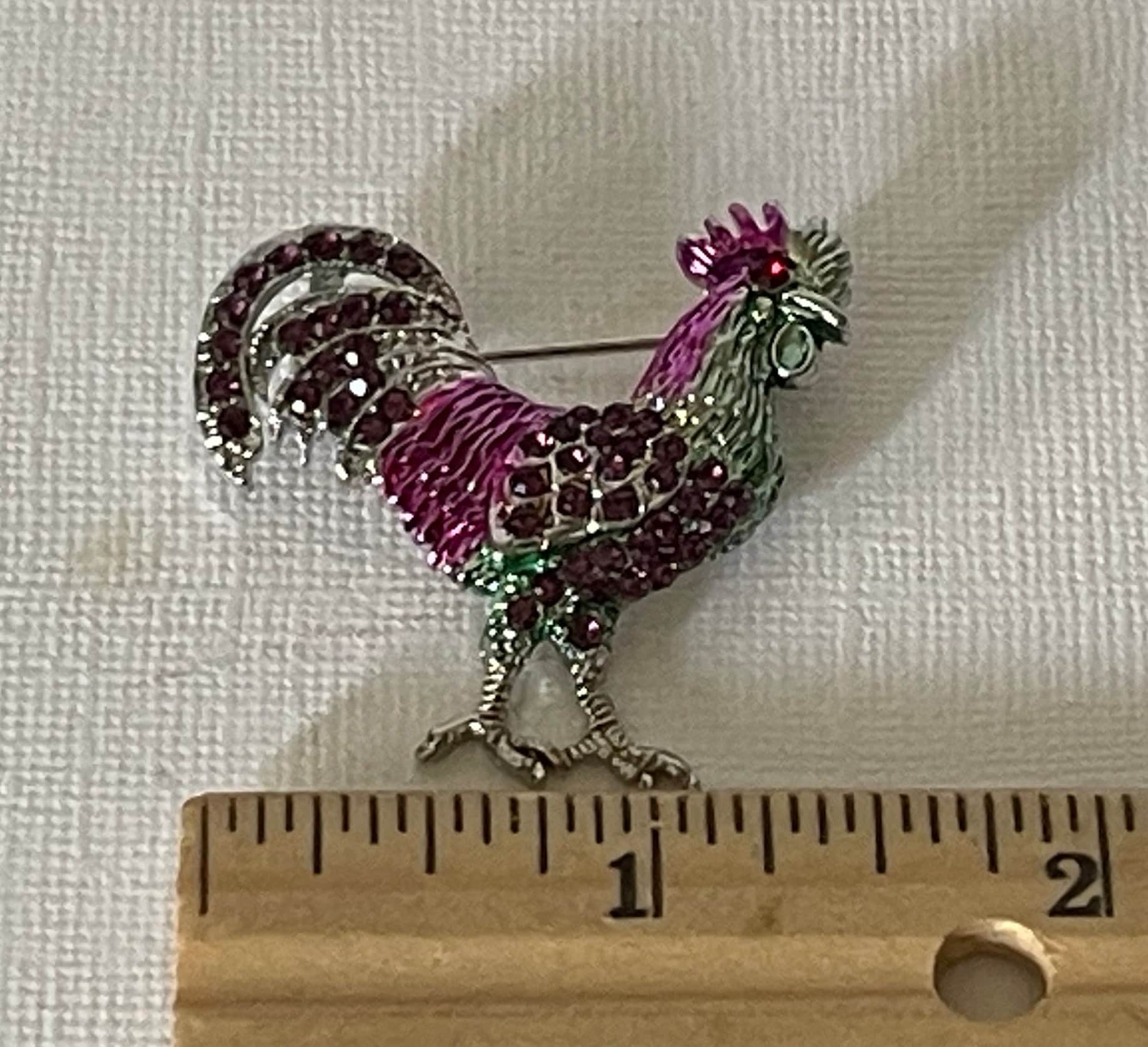 Broche Coq Mauve Strass Et Émaillée - Animal Violet - Qualité Supérieure - Bijou Fantaisie