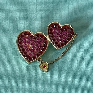 Vintage heart brooch, dangle heart pin, purple heart brooch, double heart pin, wedding heart, heart jewelry, Valentine&#39;s heart brooch, heart