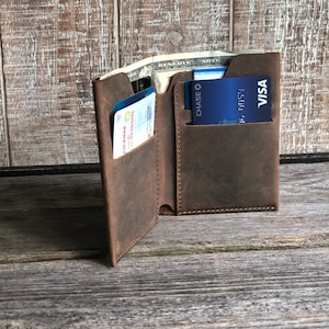 Personalisierte Bifold Brieftasche, Brieftasche für ihn, Geburtstagsgeschenk, Brieftasche aus Leder, Brieftasche für Freund