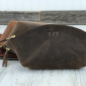 Leather Makeup Bag, Personalized Bridesmaid gift, Gift for Her, Leather Cosmetic Pouch, Cosmetics Bag, monogram toiletry bag