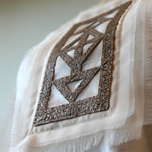 STRENGTH | Flowy Tee