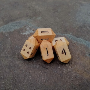 Sugar Maple Hardwood Barrel D4 Dice,  Alternate Prism shape with Numbers/Pips/Roman Numerals, perfect for DnD/Tabletop/RPG/Board Games
