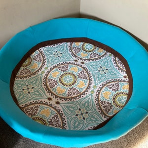 Large Whelping Pool Cover to keep newborn puppies safe and clean.