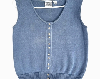 Chaleco de punto vintage de los años 80 de Amancio: cuello redondo con botones, mezcla de algodón y ramio.