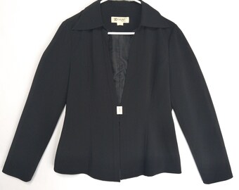 Vintage Rempli Korean Blazer: Pointed Collar, Silver Clasp, Minimalist Jacket