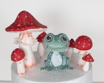 Frog Cake Topper, Made of Fondant, With or without toadstools, mushrooms cake topper