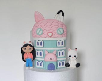 Gabby's dollhouse cake topper, fondant cat characters, Gabby cake 3D figurine, Gabby doll house edible cake topper decoration
