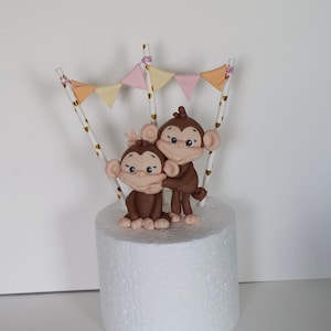 Monkey Cake Topper , Fondant Monkeys figure, monkey  birthday party, monkey cake with bananas, safari animals party decoration, jungle cake