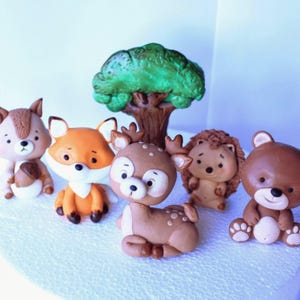 Woodland Animal Cake topper, Fondant Deer, Fox, Bear, Squirrel, Raccoon, Hedgehog Forest animal birthday party decoration figurine mushroom