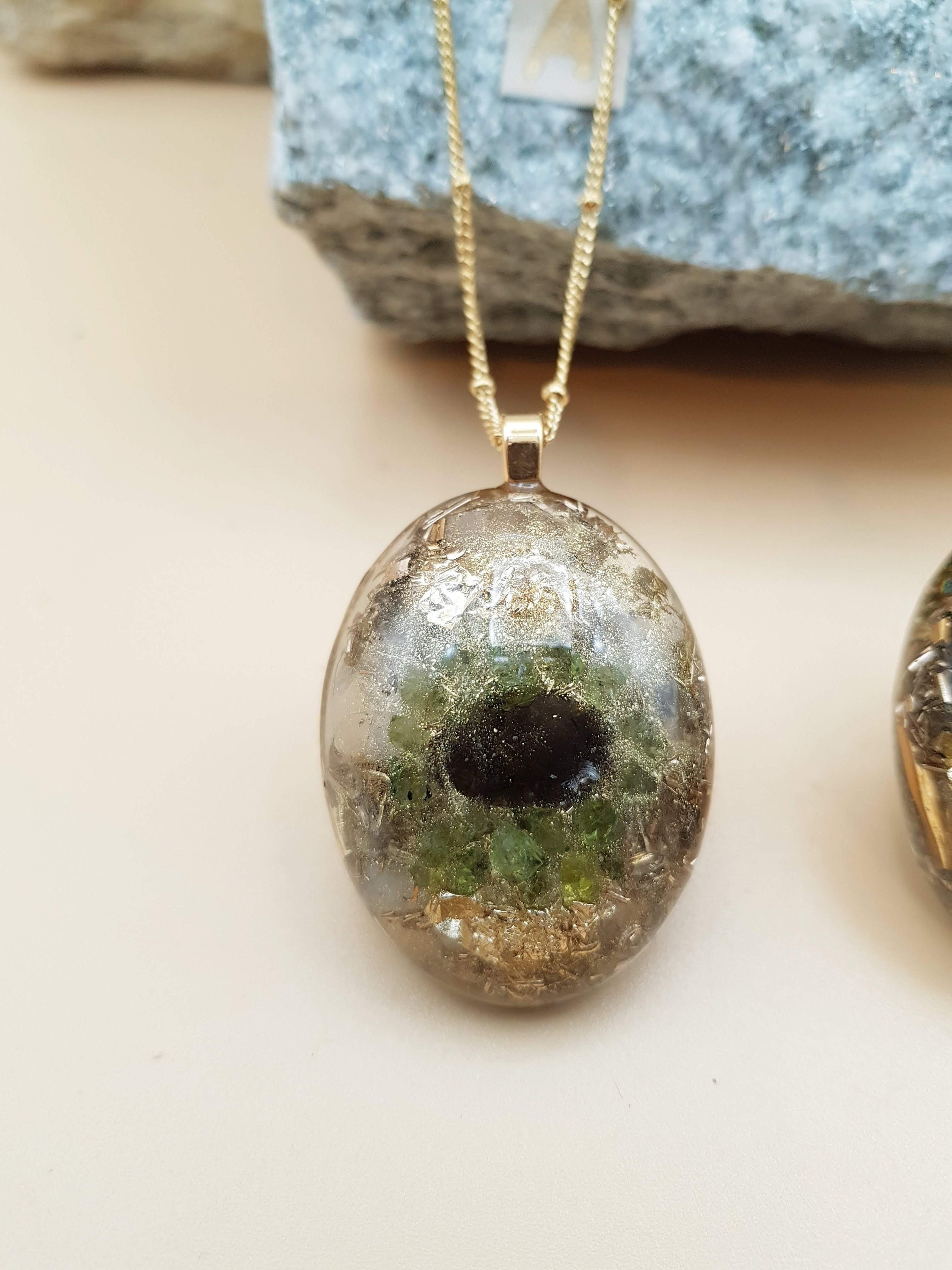 Orgonite Orgone Pendentif Péridot Quartz Fumé Calme et Confiance Fait Main