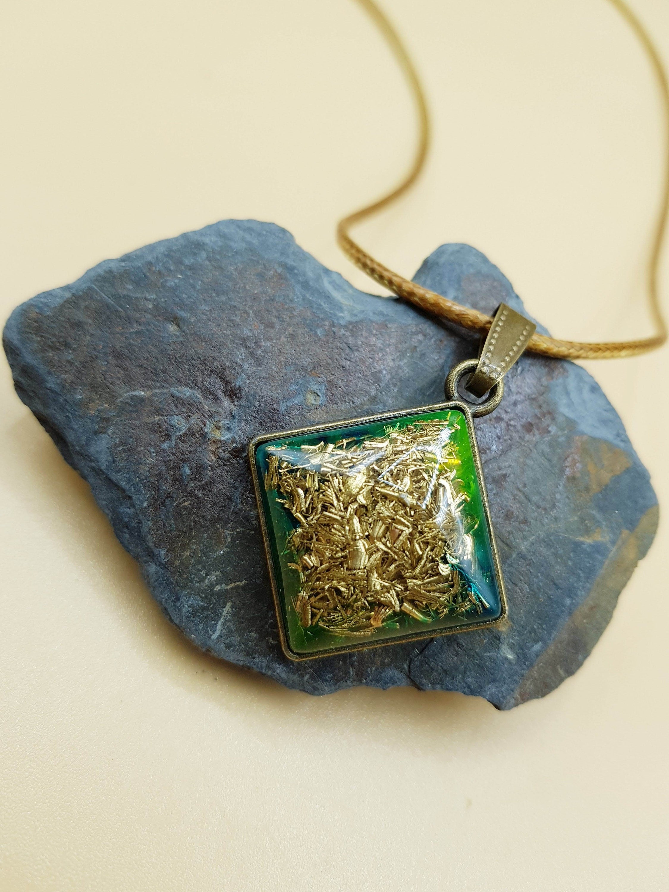 Orgonite Pendentif Fait Main Ondes Positives