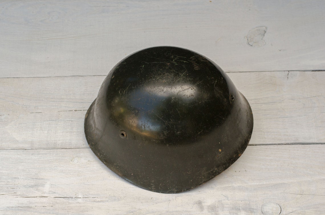 Authentic Army Helmet From 1970s Vintage Sodiers Green Etsy